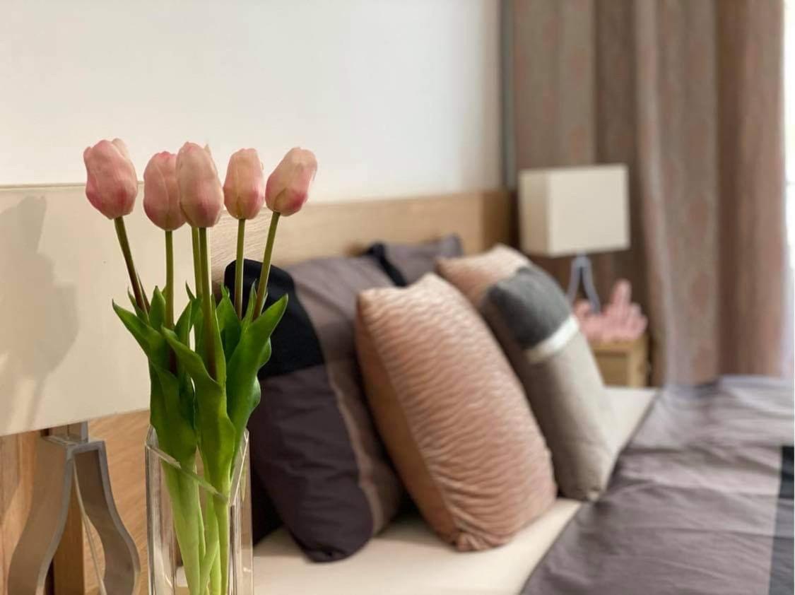 Lake And Spa Apartman Velence Ngoại thất bức ảnh