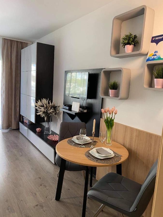 Lake And Spa Apartman Velence Ngoại thất bức ảnh