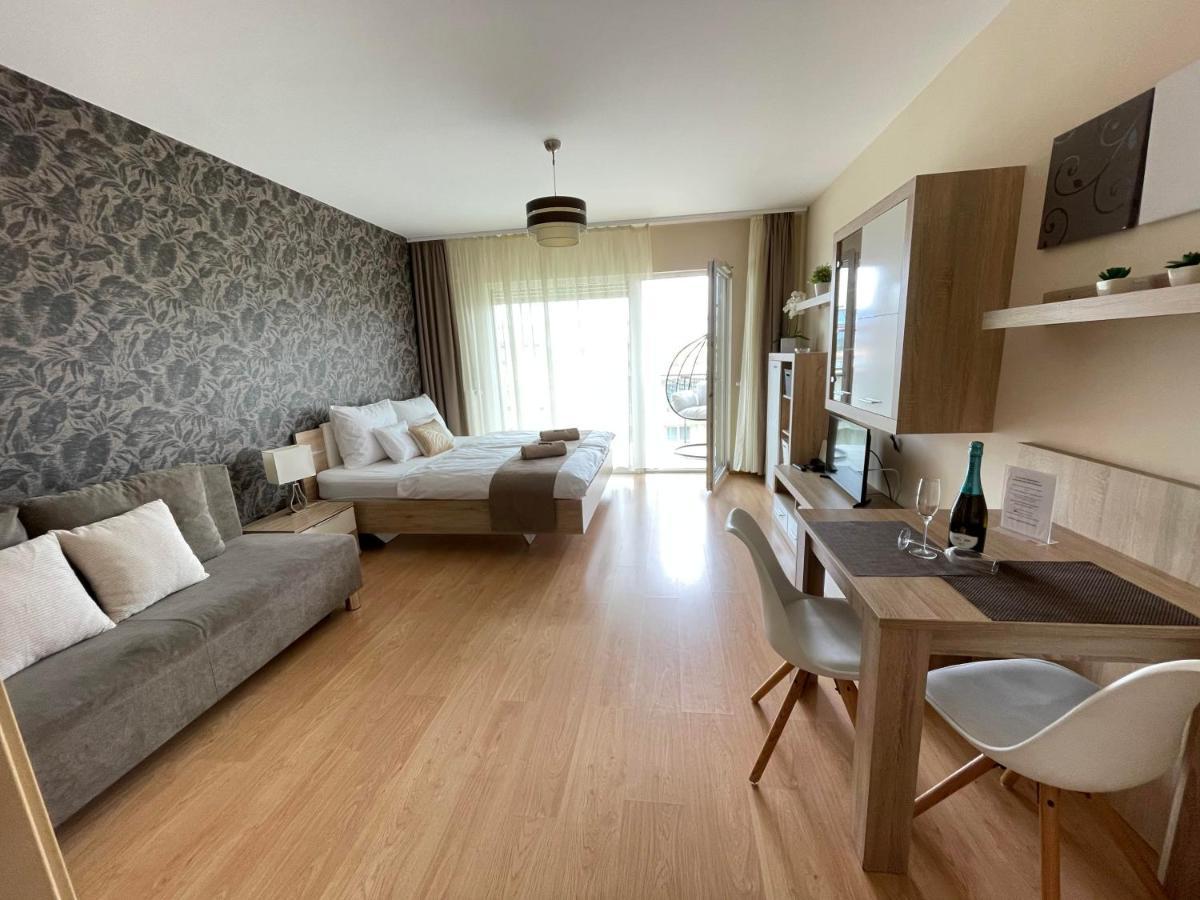 Lake And Spa Apartman Velence Ngoại thất bức ảnh