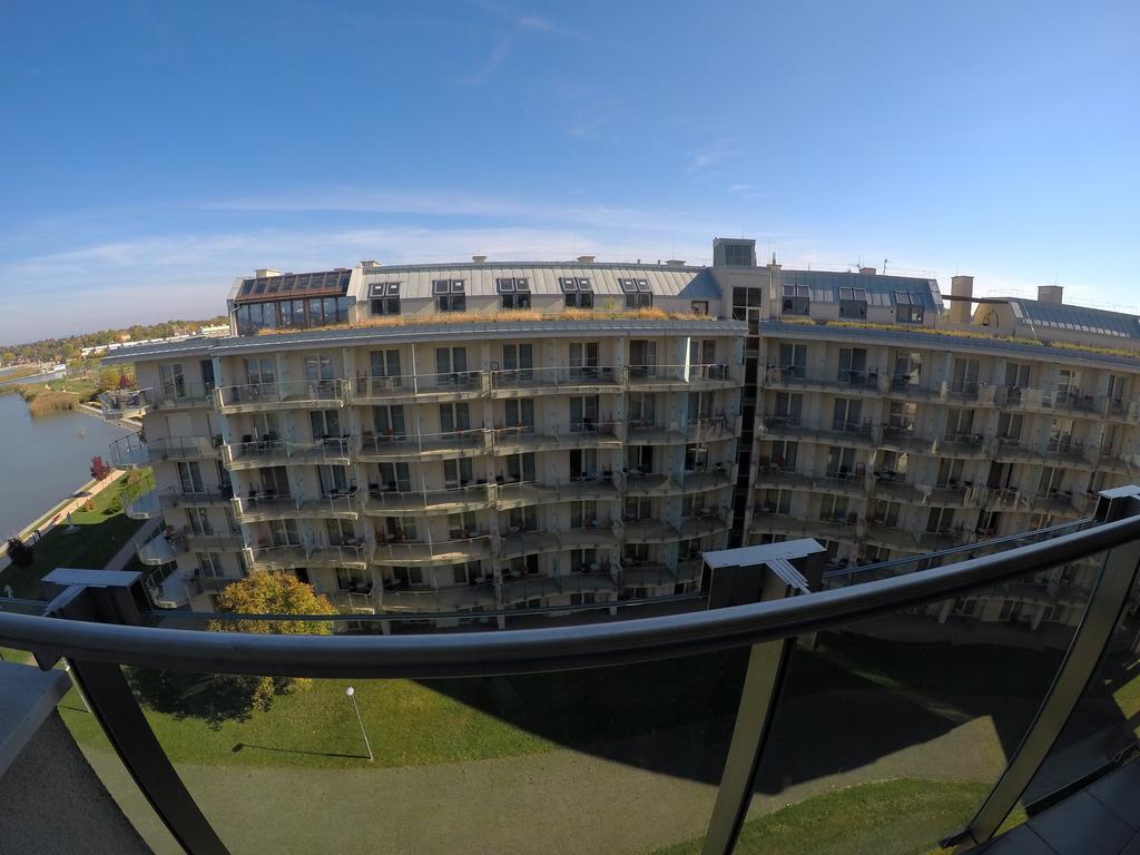 Lake And Spa Apartman Velence Ngoại thất bức ảnh